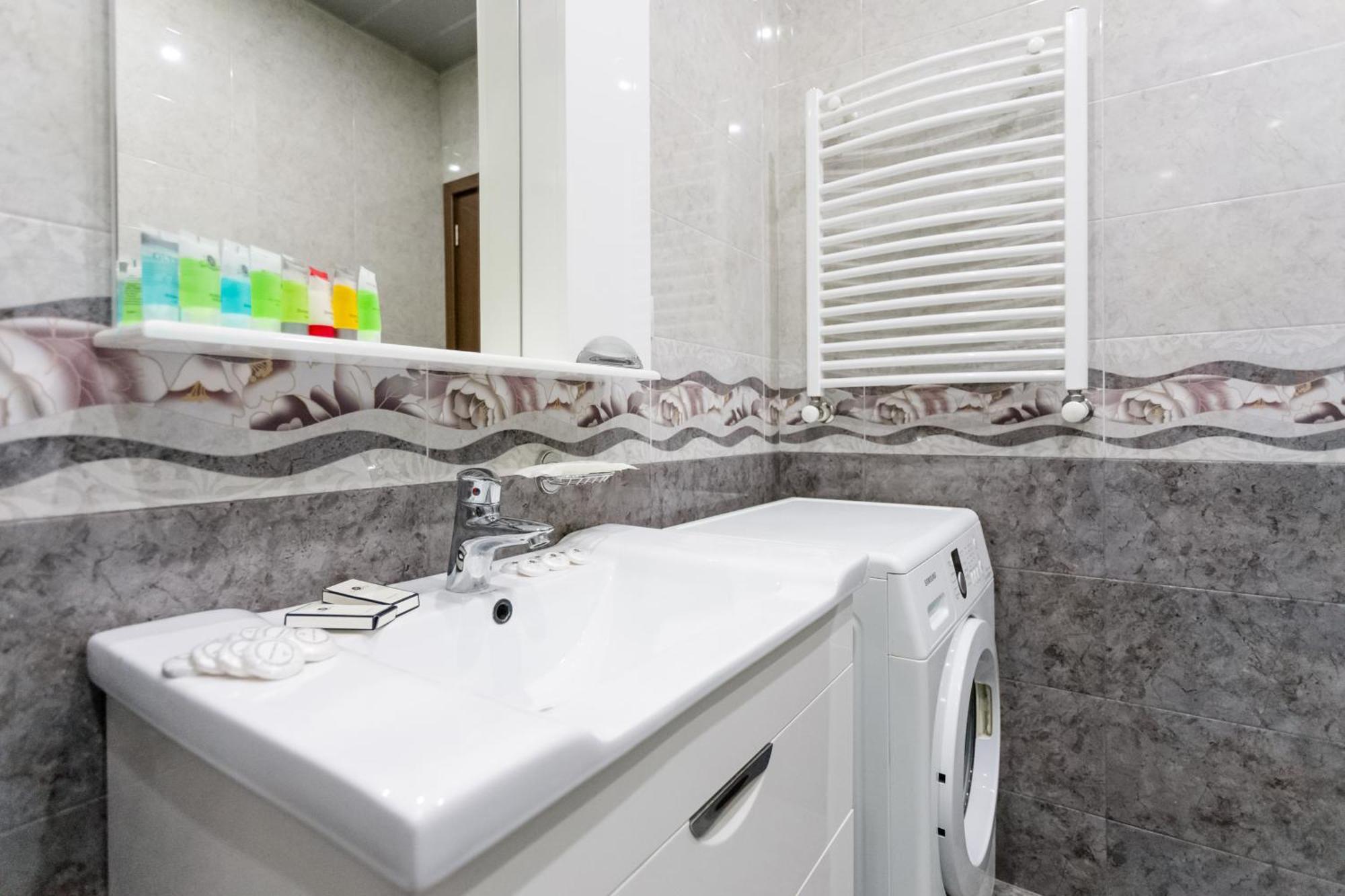 Tbilisi Two Bedroom Apartment מראה חיצוני תמונה